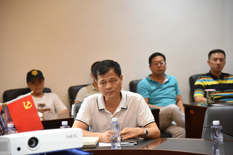 动漫av
开展“不忘初心，牢记使命”主题教育活动之纪律教育专题学习2.jpg